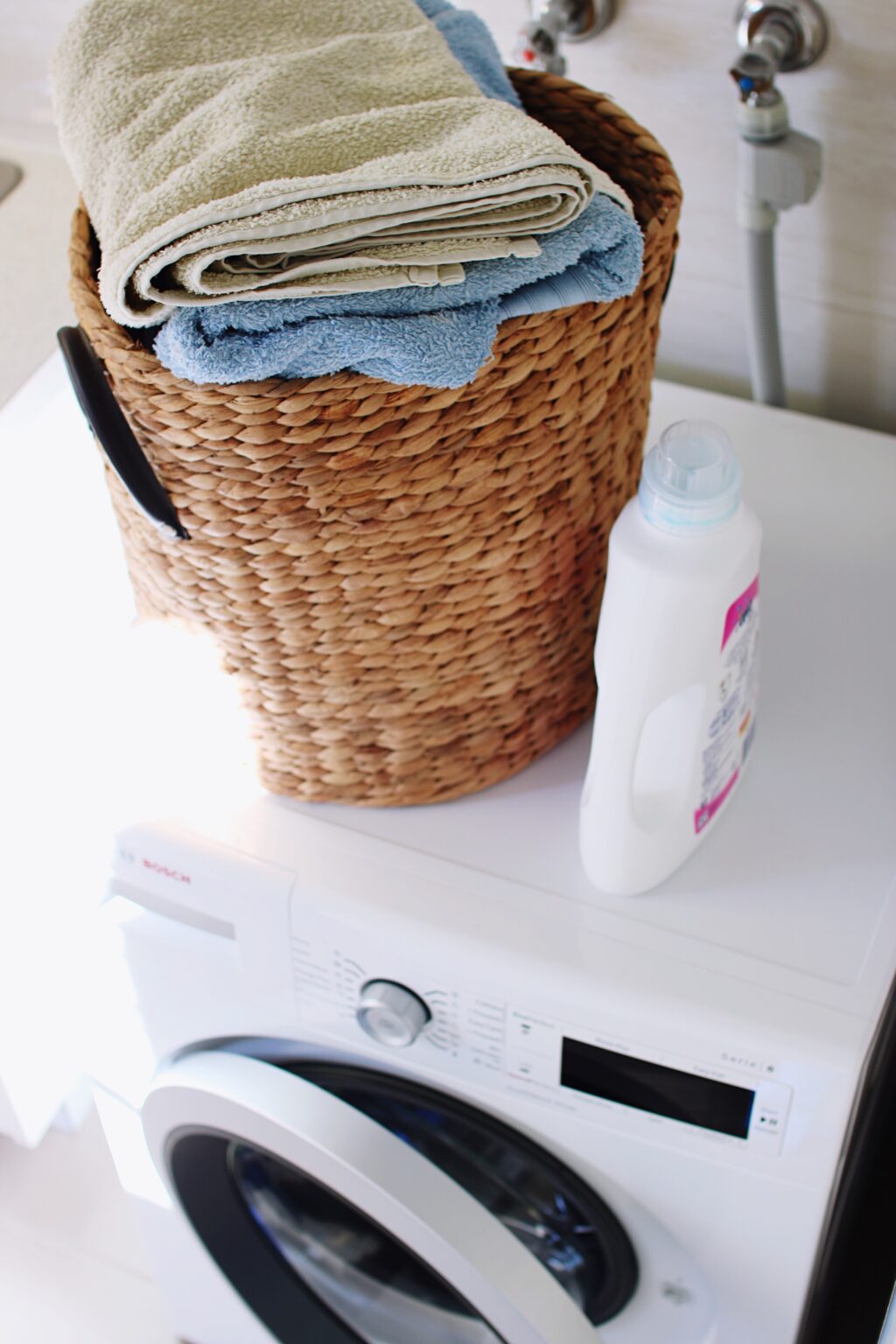 Can You Run a Washing Machine Empty to Clean It? (Everything You Need To Know!) DIY Home Ninja