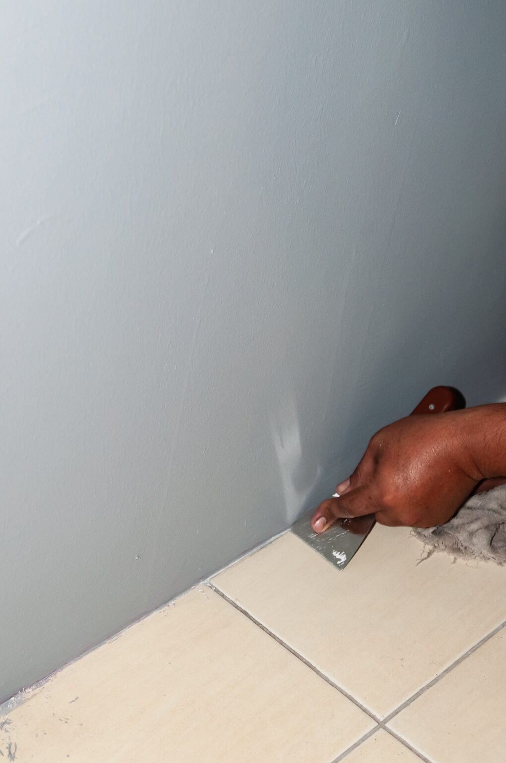 How To Remove Paint From Tile Floor (MUSTKNOW!) DIY Home Ninja