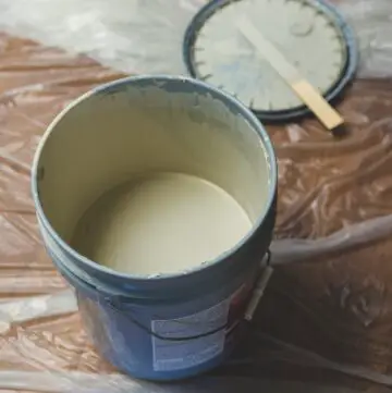 paint-in-bucket